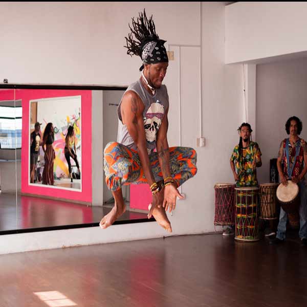 Taller de Afrofit y Afro- Contemporánea