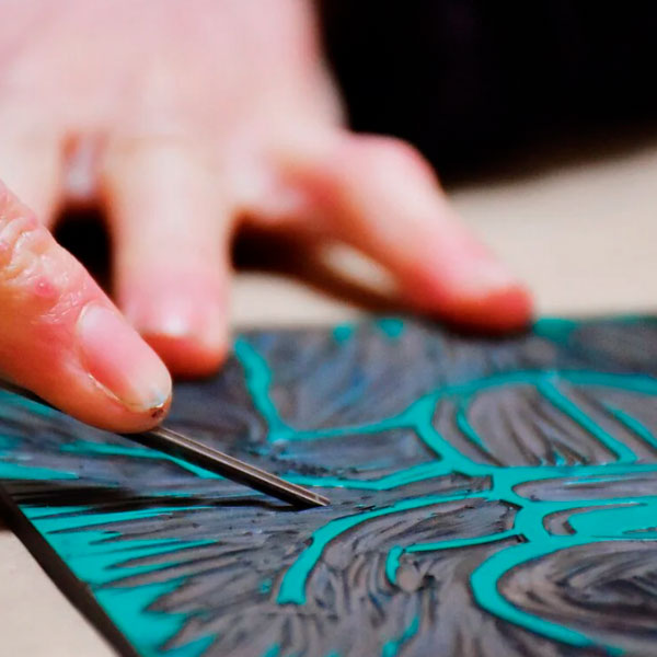Taller de grabado en relieve